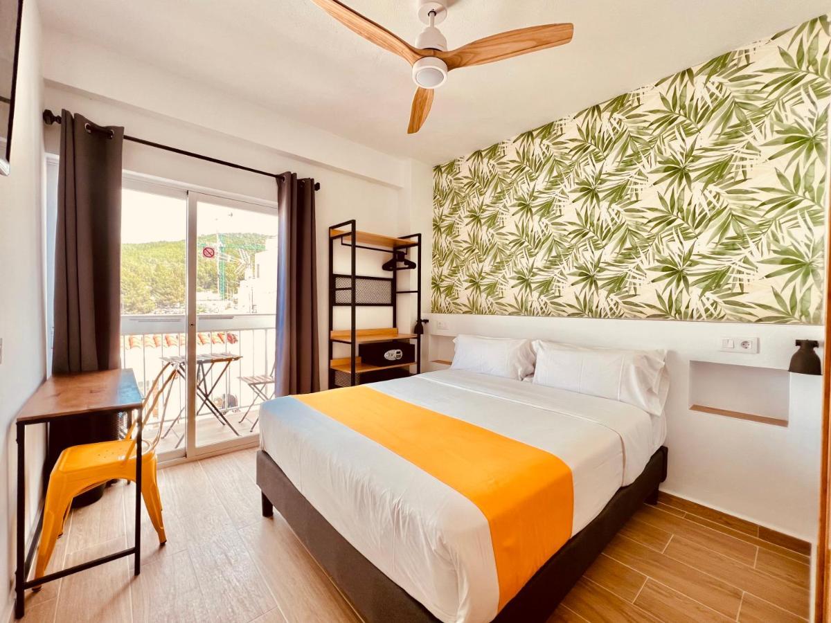 Nanit Rooms Ibiza Hostal Santa Eularia des Riu Exteriér fotografie