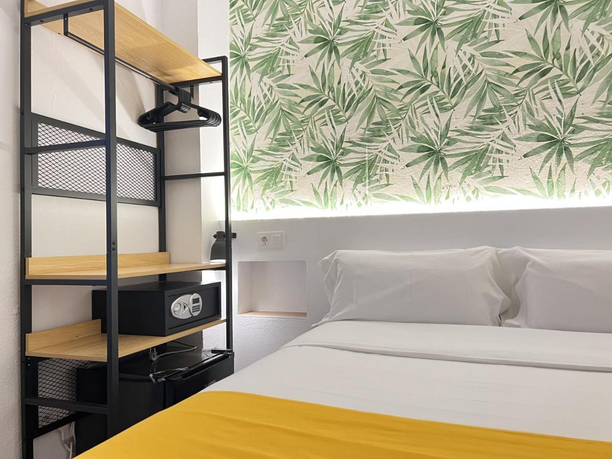Nanit Rooms Ibiza Hostal Santa Eularia des Riu Exteriér fotografie